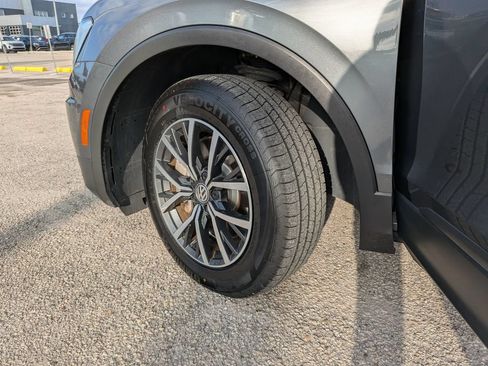 Certified 2021 Volkswagen Tiguan S FWD image 30