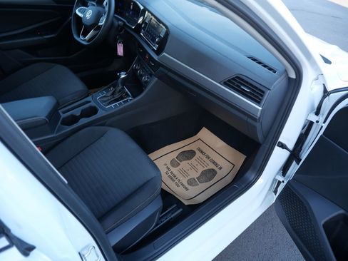 Used 2024 Volkswagen Jetta S image 27