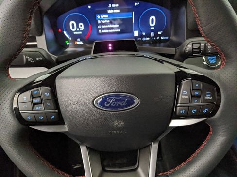 New 2025 Ford Explorer ST-Line w/ Premium Package image 17