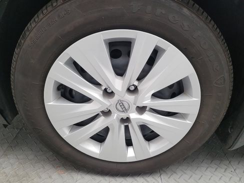 Used 2025 Nissan Sentra S image 31