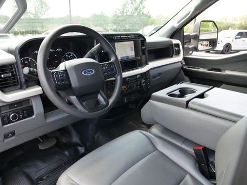 Used 2023 Ford F350 XL w/ 360-Degree Camera Package AWD/4WD image 18
