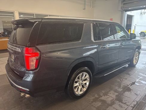 Used 2021 Chevrolet Suburban Premier AWD/4WD image 3