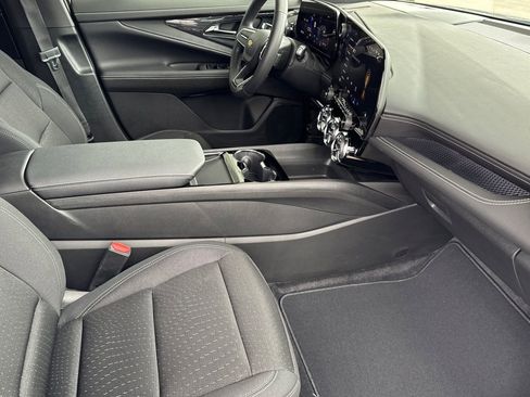 New 2025 Chevrolet Blazer EV LT image 16