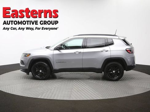 Used 2022 Jeep Compass Latitude w/ Sun and Sound Group AWD/4WD image 62