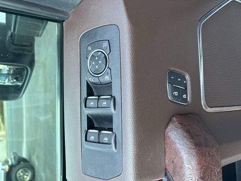 Used 2020 Ford F150 King Ranch w/ Equipment Group 601A Luxury AWD/4WD image 14