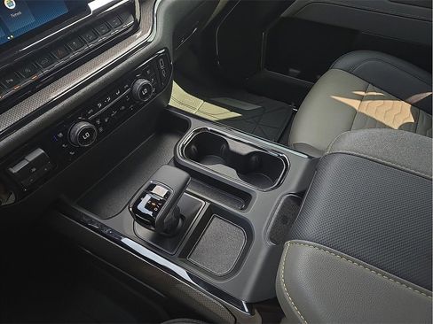 Used 2025 Chevrolet Silverado 1500 ZR2 w/ Technology Package image 20