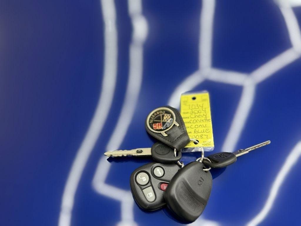 Used 2004 Chevrolet Corvette Convertible w/ Preferred Equipment Group RWD image 33