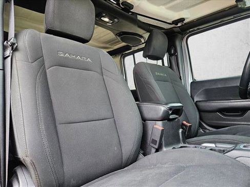 Used 2018 Jeep Wrangler Unlimited Sahara w/ LED Lighting Group image 20