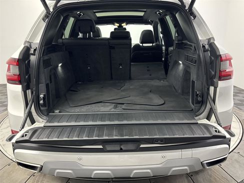 Used 2022 BMW X5 xDrive40i w/ Parking Assistance Package image 21