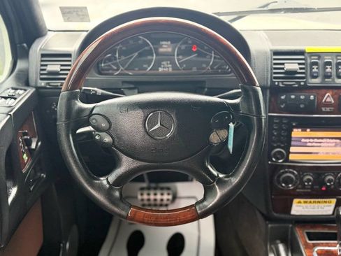 Used 2011 Mercedes-Benz G 550 image 14