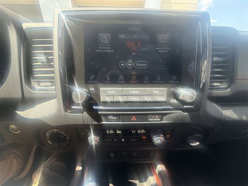 Used 2024 Nissan Frontier PRO-4X w/ Technology Package image 16