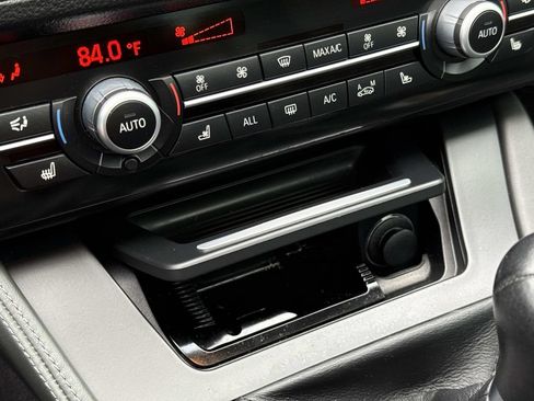 Used 2013 BMW M5 RWD image 16