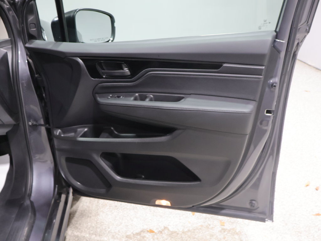 Used 2026 Honda Odyssey Touring image 22