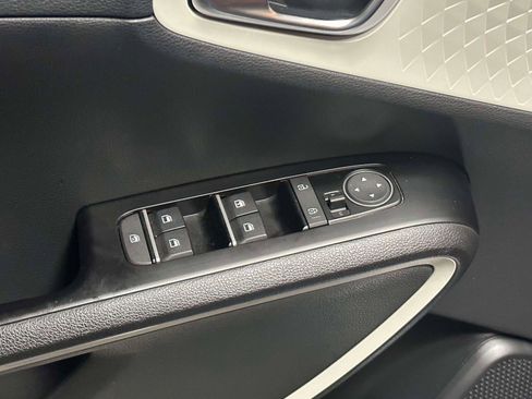 Used 2023 Kia Soul GT-Line image 16