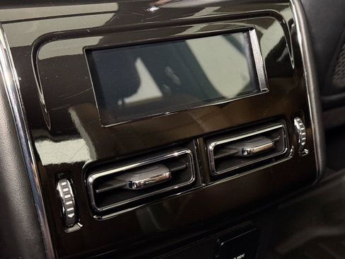 Used 2021 Lincoln Aviator Reserve w/ Equipment Group 201A RWD image 33