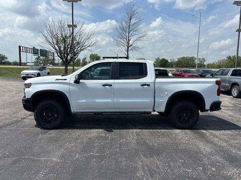 New 2026 Chevrolet Silverado 1500 ZR2 w/ Dark Appearance Package AWD/4WD image 2