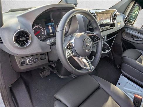 New 2026 Mercedes-Benz Sprinter 2500 image 3