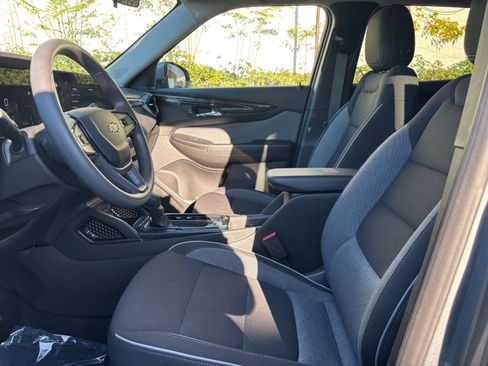 Used 2025 Chevrolet TrailBlazer LT image 24