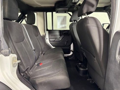 Used 2018 Jeep Wrangler Unlimited Sport AWD/4WD image 23