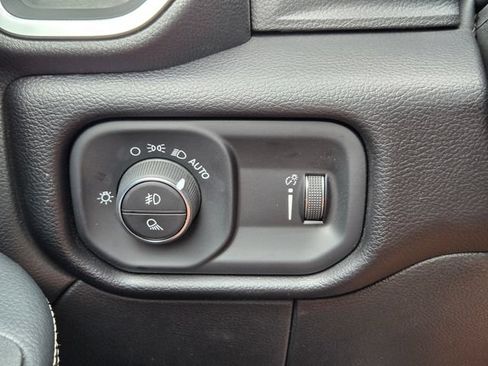 Certified 2026 RAM 2500 Big Horn AWD/4WD image 28