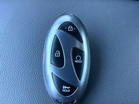 Used 2025 Hyundai Elantra SEL image 27