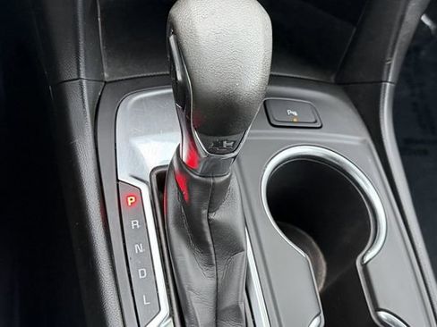 Used 2022 Chevrolet Equinox LT w/ Driver Convenience Package image 25