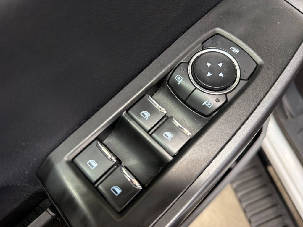 Used 2025 Ford F250 XLT AWD/4WD image 16