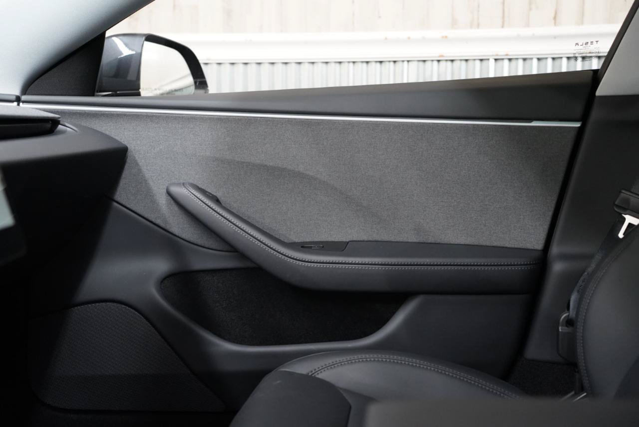 Used 2025 Tesla Model 3 Long Range RWD image 28