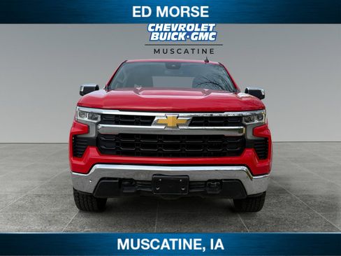 Used 2023 Chevrolet Silverado 1500 LT AWD/4WD image 8