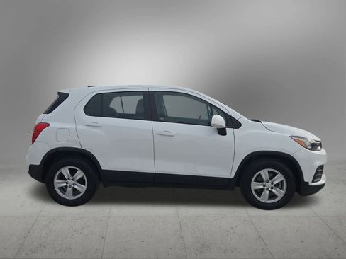 Used 2020 Chevrolet Trax LS image 7