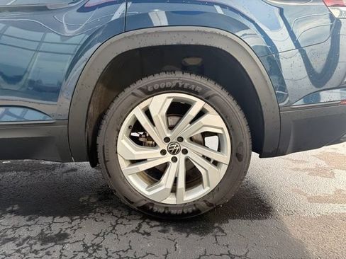 Used 2023 Volkswagen Atlas SE w/ Panoramic Sunroof Package AWD/4WD image 14