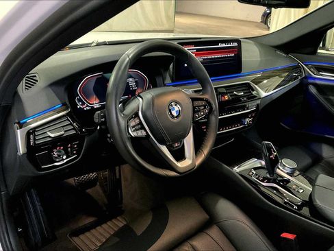 Used 2022 BMW 530i xDrive w/ Convenience Package AWD/4WD image 16