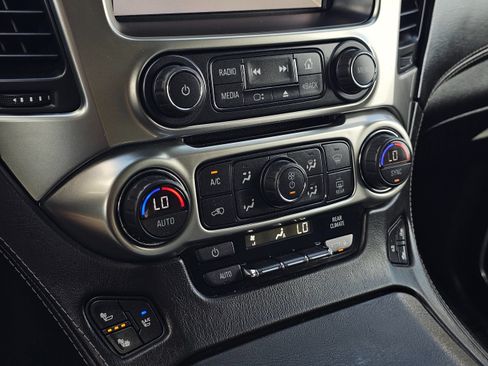Used 2015 Chevrolet Tahoe LTZ AWD/4WD image 45