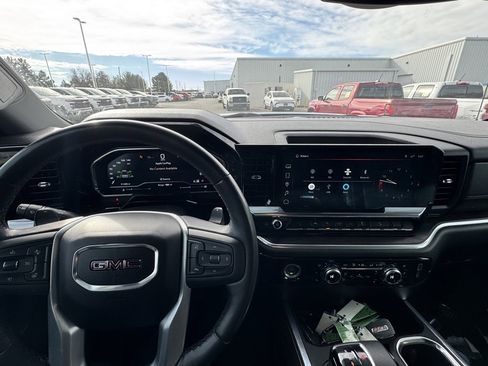 Used 2022 GMC Sierra 1500 SLT image 10