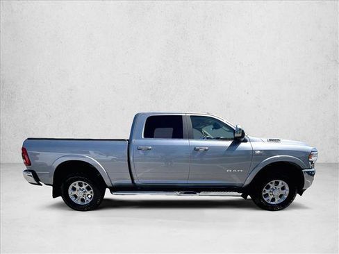 Used 2022 RAM 3500 Laramie AWD/4WD image 5