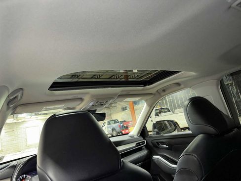 Used 2023 Toyota Highlander XLE image 25