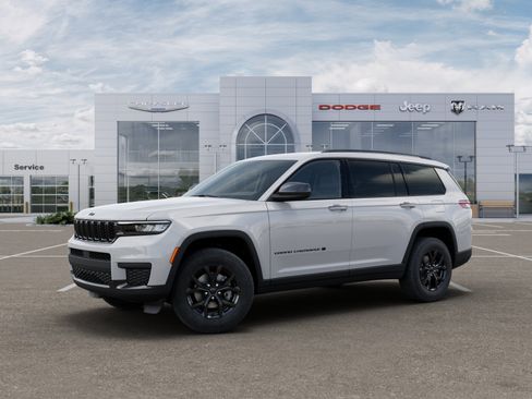 New 2025 Jeep Grand Cherokee L Laredo AWD/4WD image 26