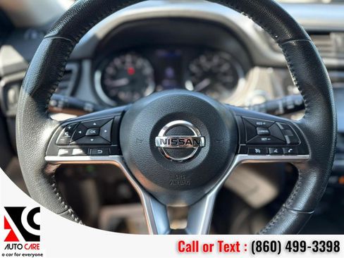 Used 2020 Nissan Rogue SV image 20