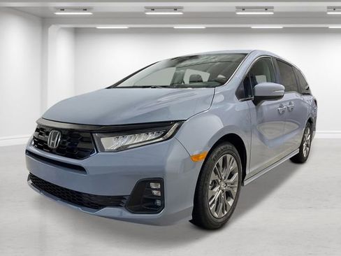 New 2026 Honda Odyssey Touring image 7