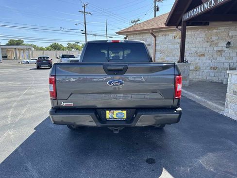 Used 2018 Ford F150 XLT w/ Equipment Group 302A Luxury RWD image 4