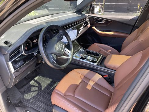 Used 2023 Audi Q7 2.0T Premium Plus w/ Premium Plus Package AWD/4WD image 7