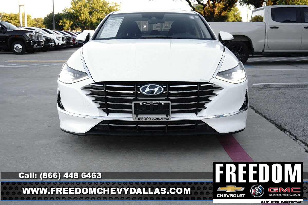 Used 2022 Hyundai Sonata SE FWD image 2