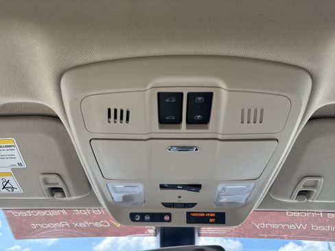 Used 2017 Buick Envision Essence FWD image 26