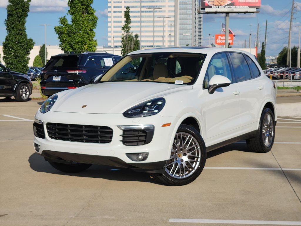 Used 2017 Porsche Cayenne AWD/4WD image 1
