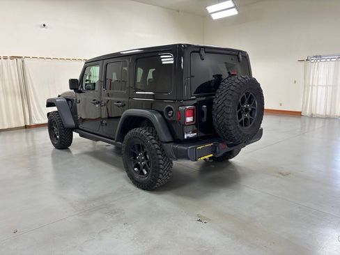 Used 2026 Jeep Wrangler Unlimited Sport AWD/4WD image 6