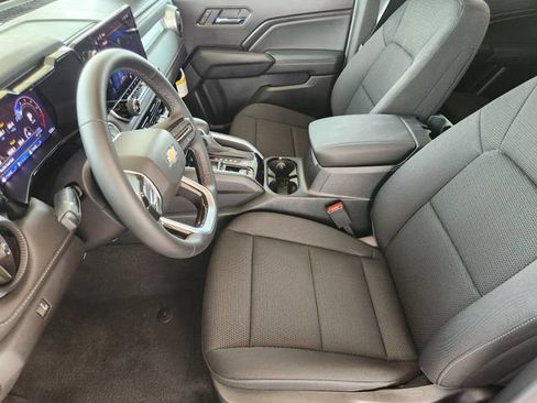 Used 2026 Chevrolet Colorado LT RWD image 12