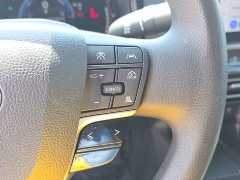 Used 2025 Toyota Camry LE FWD image 26