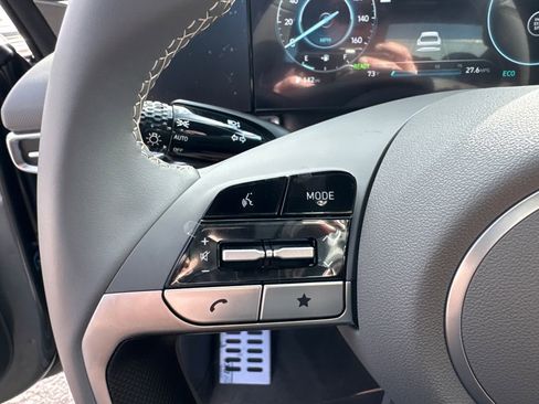 New 2025 Hyundai Elantra SEL image 14