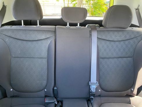 Used 2017 Kia Soul w/ Convenience Package FWD image 36