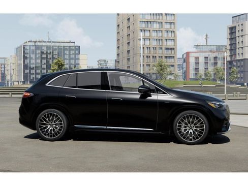 Used 2025 Mercedes-Benz EQE AMG 4MATIC SUV image 15